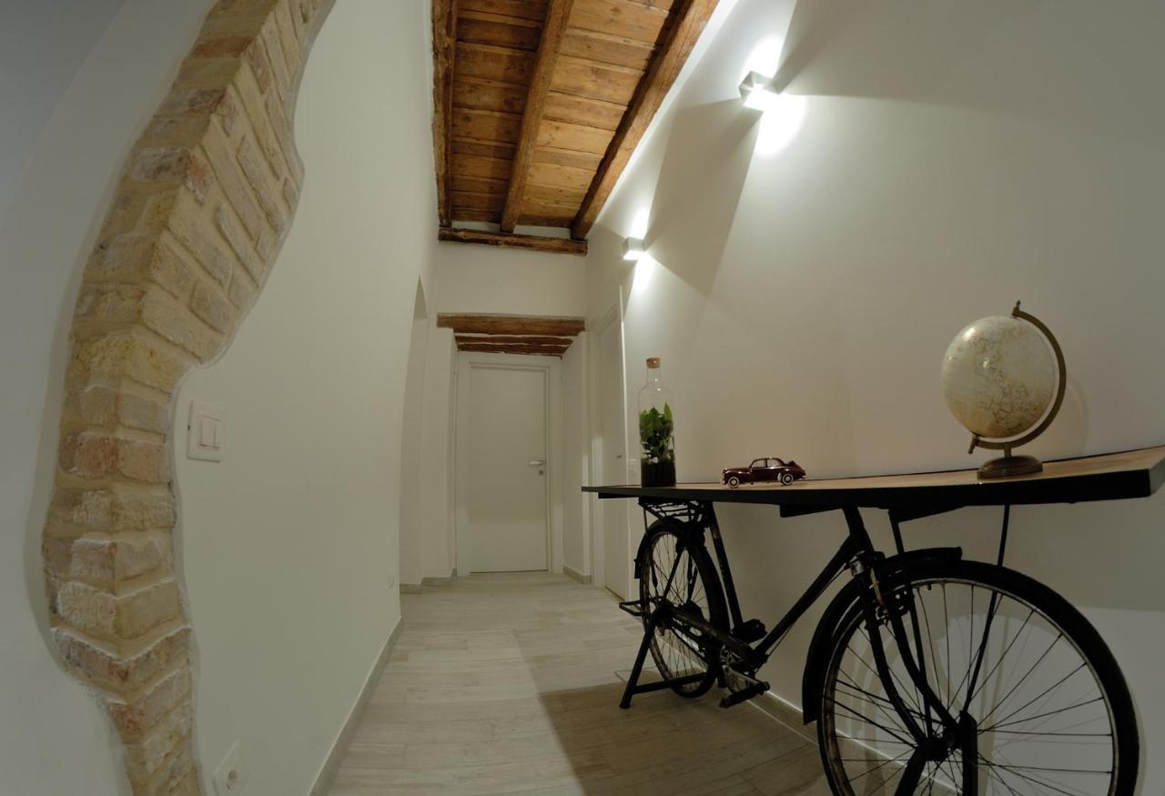 B&B Del Corso Loreto Exteriör bild
